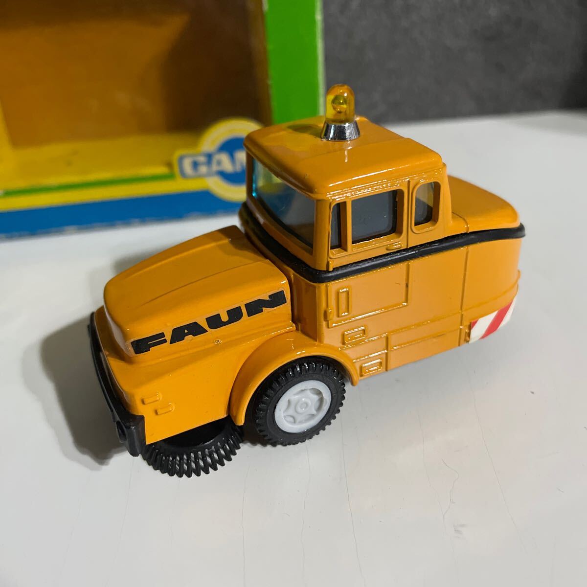 item_image_10