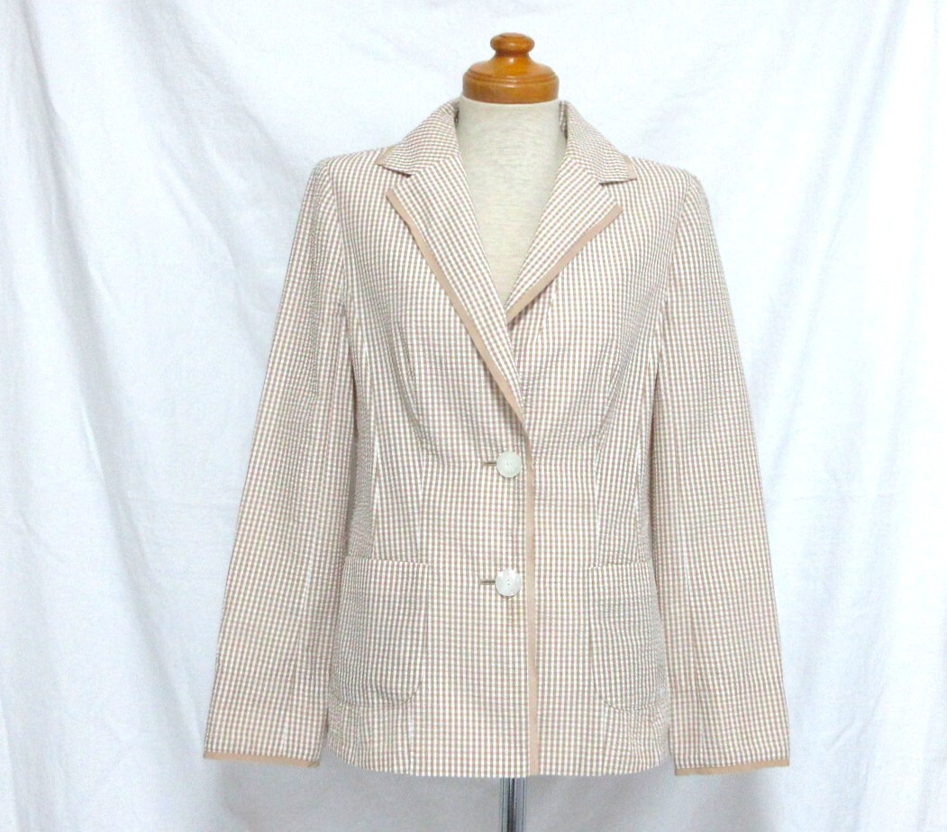 美品 送料込み HANAE MORI ハナエモリ ベージュ ギンガム チェック 柄 シアサッカー ジャケット ( 日本製 森英恵 羽織物 涼しい きちんと )_画像2