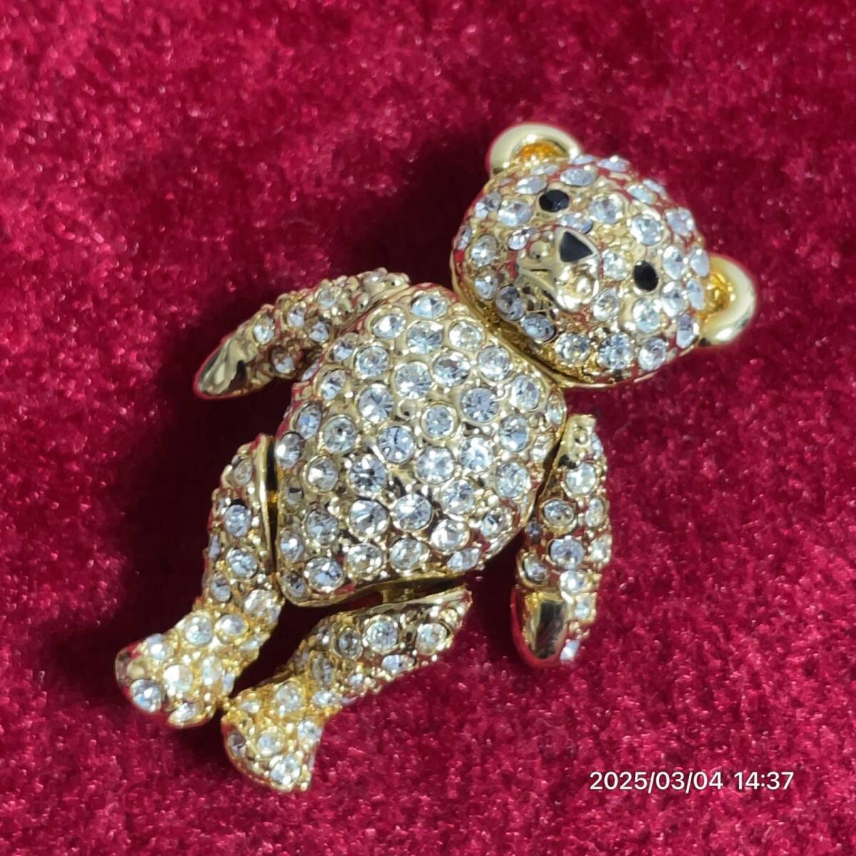  прекрасный товар SWAROVSKI Swarovski медведь teti- Bear - crystal стразы Gold цвет брошь букетик аксессуары декортивный элемент 