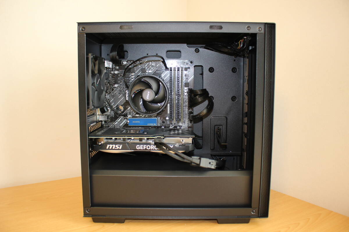 【新品】ゲーミングパソコン Ryzen 5 5600X/RTX5070/B550/M.2 SSD 500GB/メモリ 16GB/750W