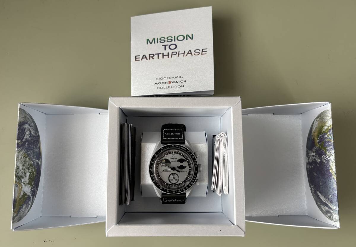 新品同様 MoonSwatch Mission to Earthphase ムーンスウォッチ 新品同様 MoonSwatch Mission to Earthphase ムーンスウォッチ
