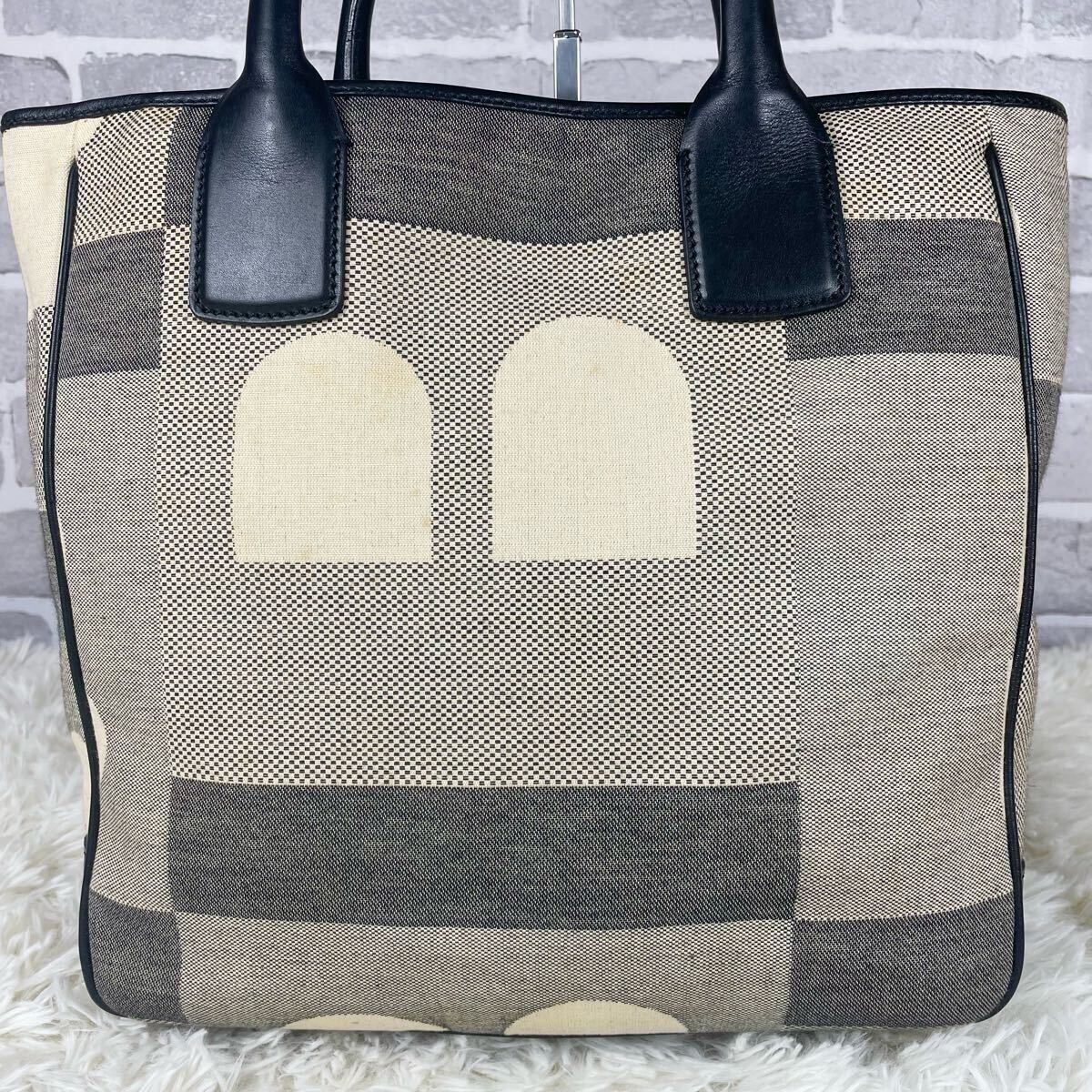 A4収納可/美品】バリー BALLY トートバッグ メンズ ビジネス A4収納可/美品】バリー BALLY トートバッグ メンズ ビジネス