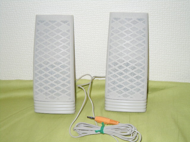 スピーカー?。硞€(gè)セット
