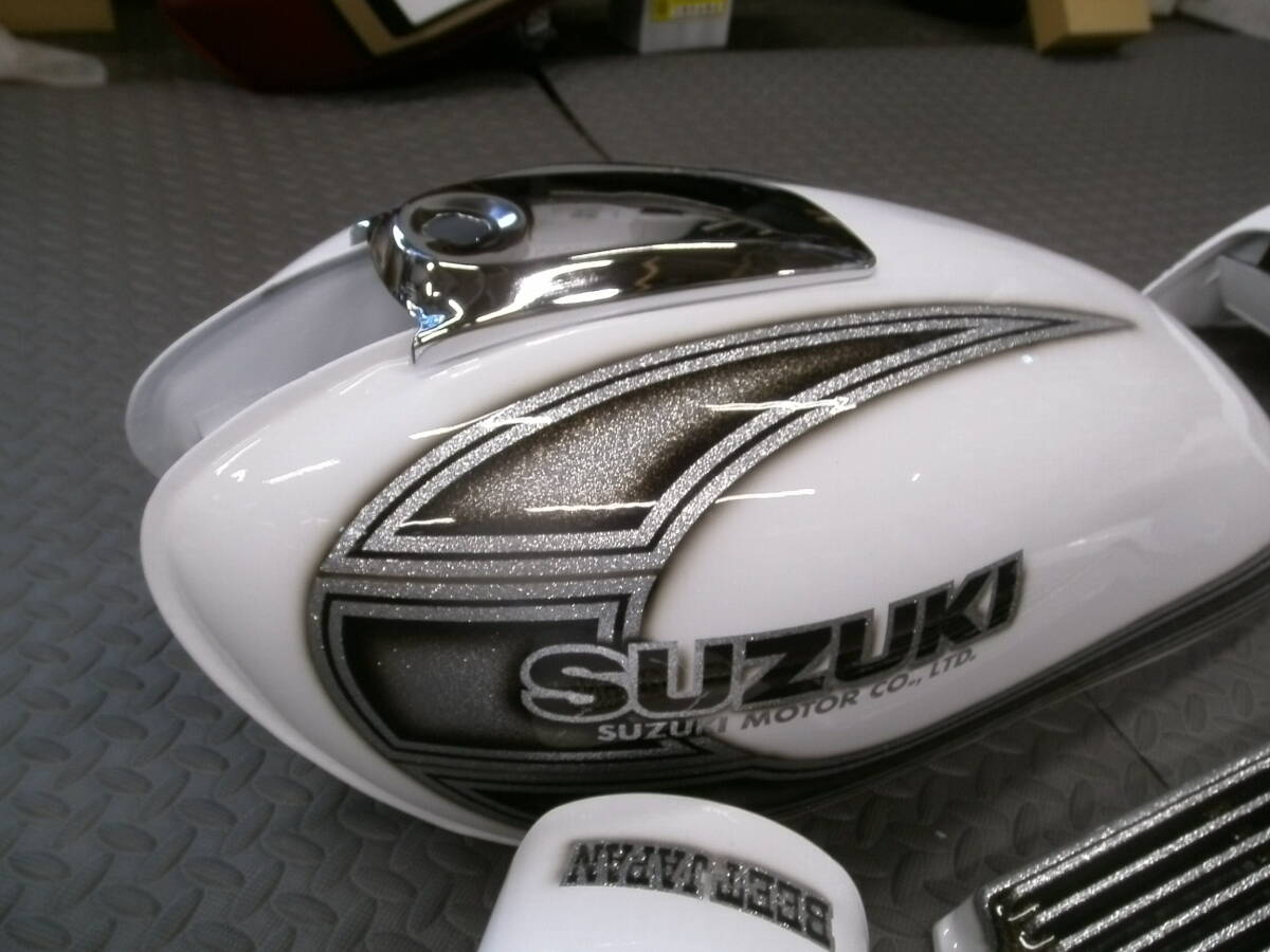 GS400 GS425 外装 セット 新品外装 ホワイト×シルバーラメ GS400 GS425 外装 セット 新品外装 ホワイト×シルバーラメ