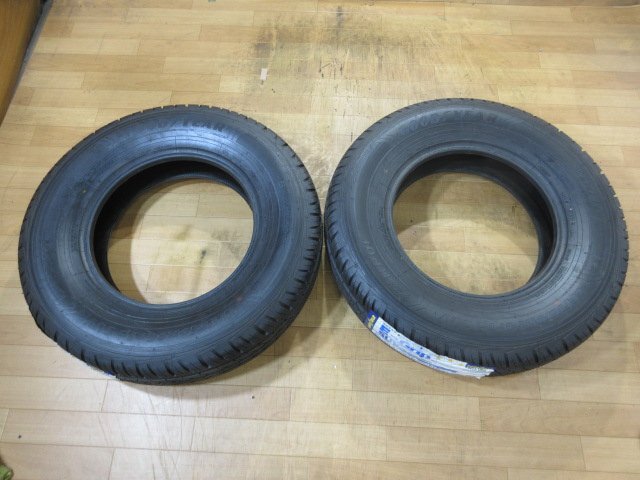 未使用に近い! バリ山! イボ付き! 215/80R16 タイヤ 2本セット グッドイヤー EfficientGrip SUV HP01 2020年制造