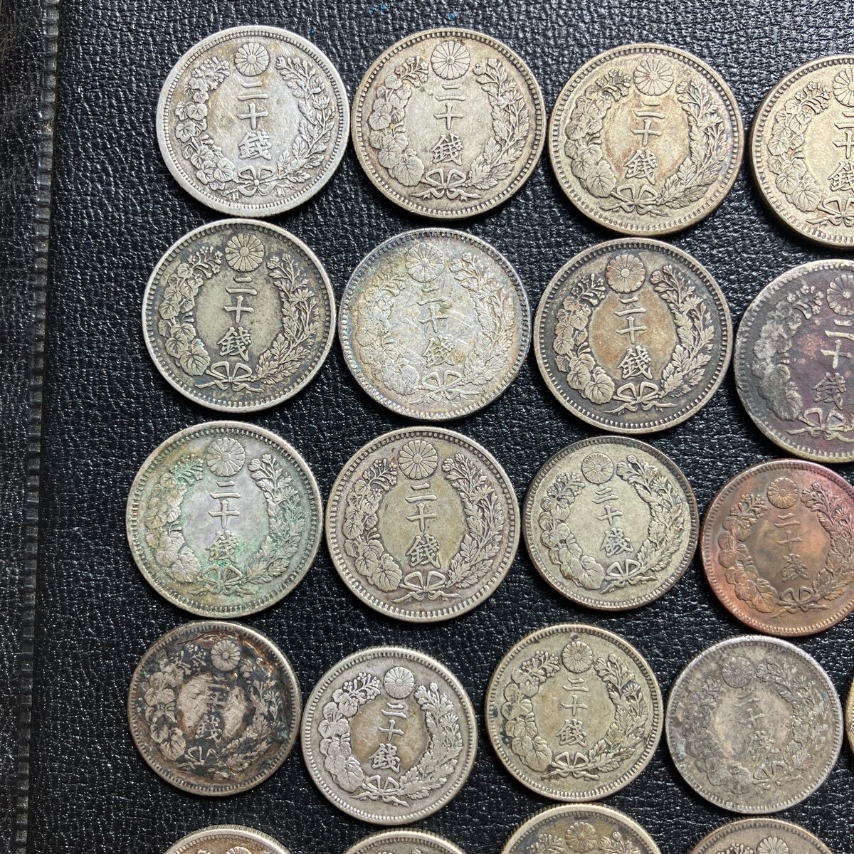 古銭 銀貨 大量 まとめ 3.3kg 日本 雑銭 コイン(日本)｜売買され