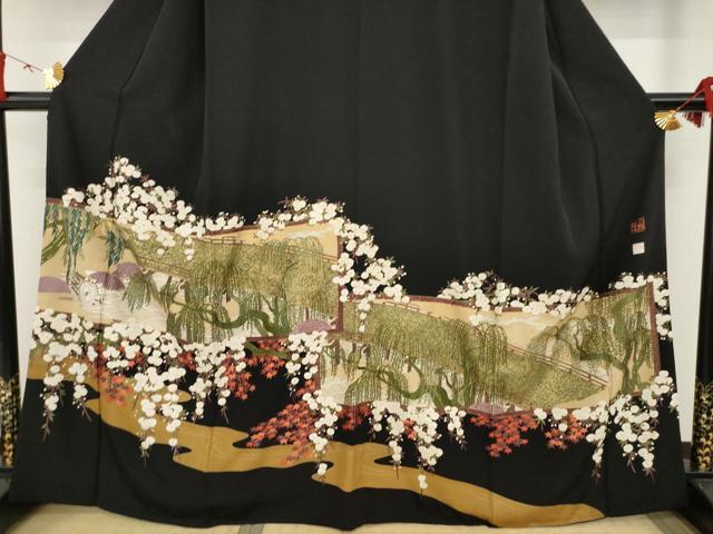 平和屋着物○豪華黒留袖 作家物 蘇州刺繍 流水風景花文 正絹