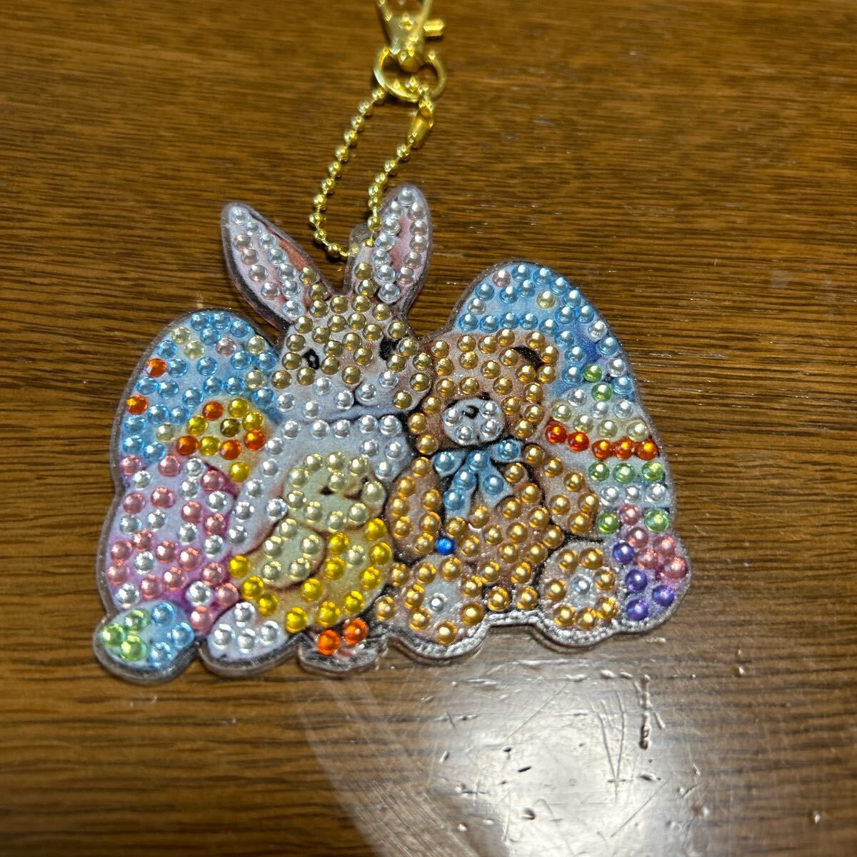 ダイヤモンドアート完成品キーホルダー／うさぎとアヒル_画像2