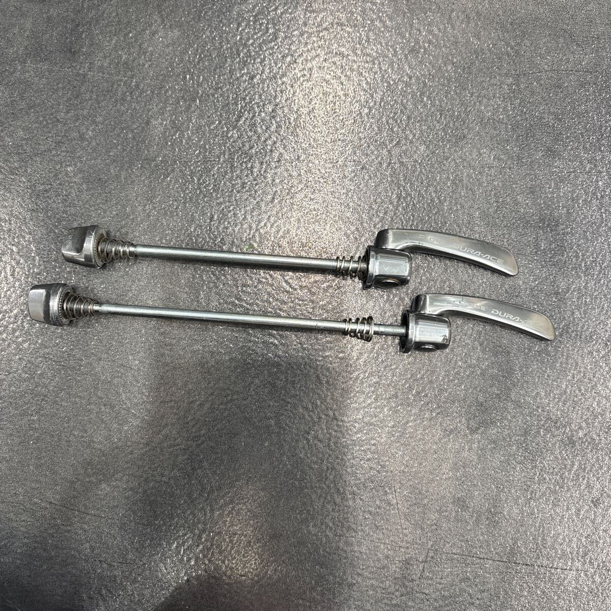 送料185円　固定力抜群！剛性アップ！SHIMANO シマノ DURA-ACE デュラエース クイックリリース 7800系 スキュワー クイックレリーズ