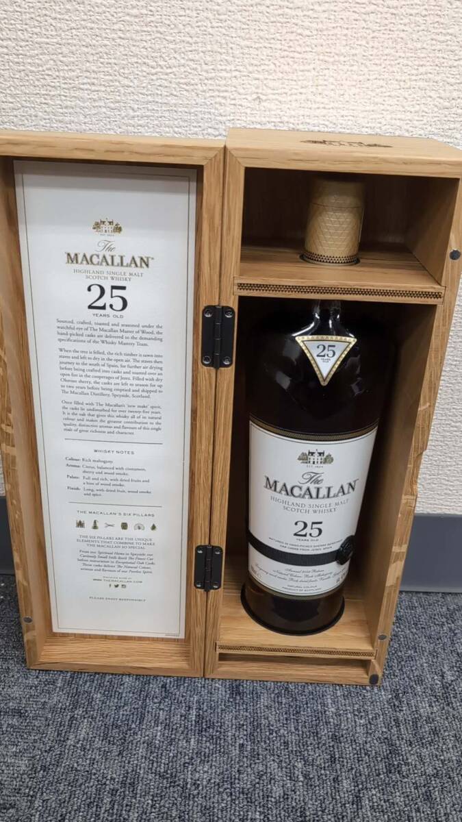 1円~ 新品未開封 ザ・マッカラン The MACALLAN 25年 2022 1円~ 新品未開封 ザ・マッカラン The MACALLAN 25年 2022