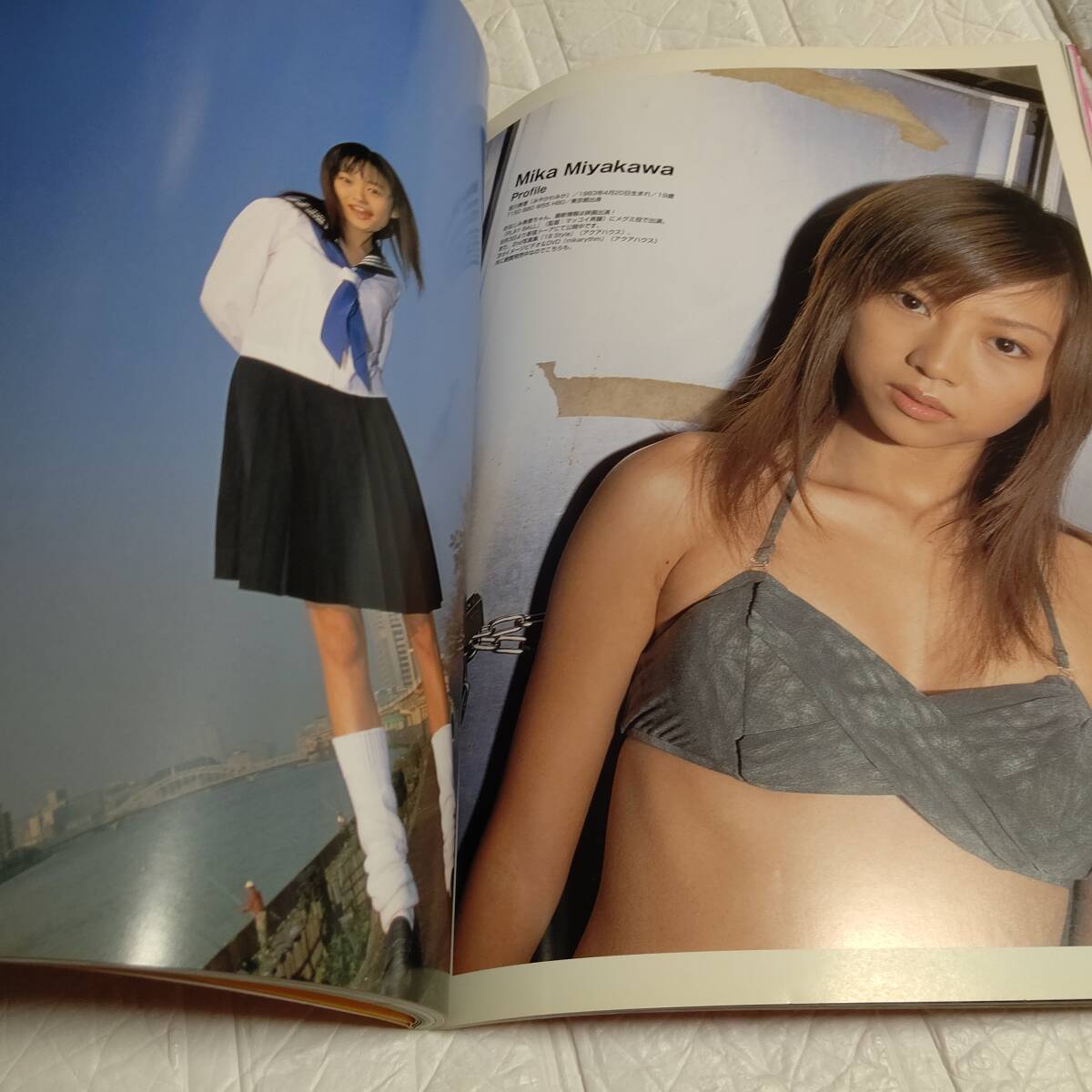 【トレーディングカード付】美少女寫真集 スピカ　selection　市川由衣 中田あすみ 黒川芽以 岡本奈月 石田未來 グラビア アイドル　水著