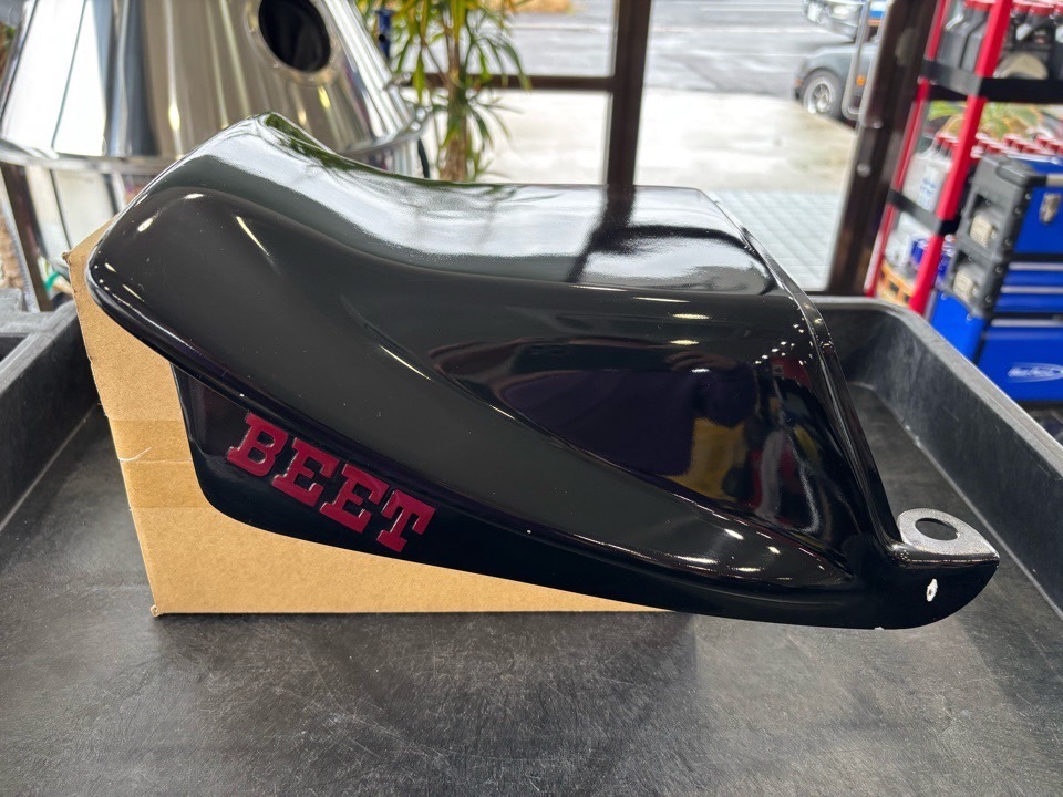 新品 未使用 限定品 GS400 BEET ブラックテール GT380 外装 新品 未使用限定品GS400 BEET ブラックテールGT380 外装