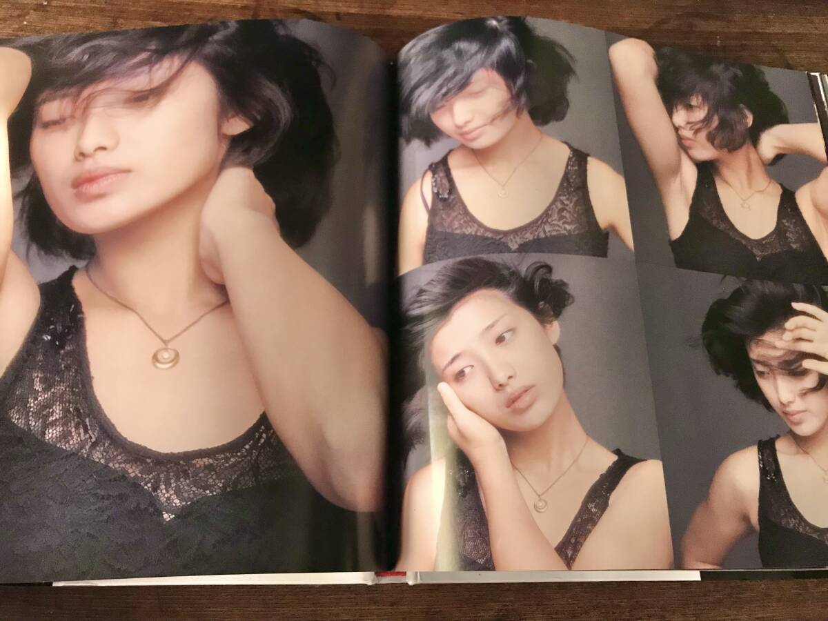db750 百恵☆篠山紀信/山口百恵写真集/昭和55年 初版発行 db750 百恵☆篠山紀信/山口百恵写真集/昭和55年 初版発行