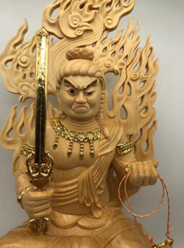 最新作 総檜材 木彫仏像 仏教美術 精密細工 仏師で仕上げ品 不動