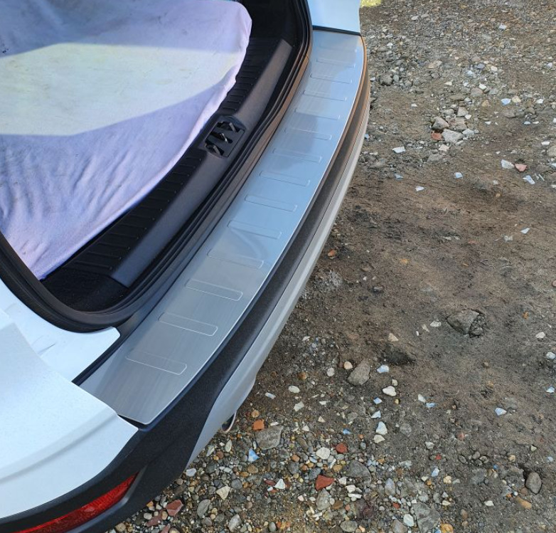 フォード FORD エスケープ クーガ 2 2013-2019 リアトランク バンパー プロテクター_画像1