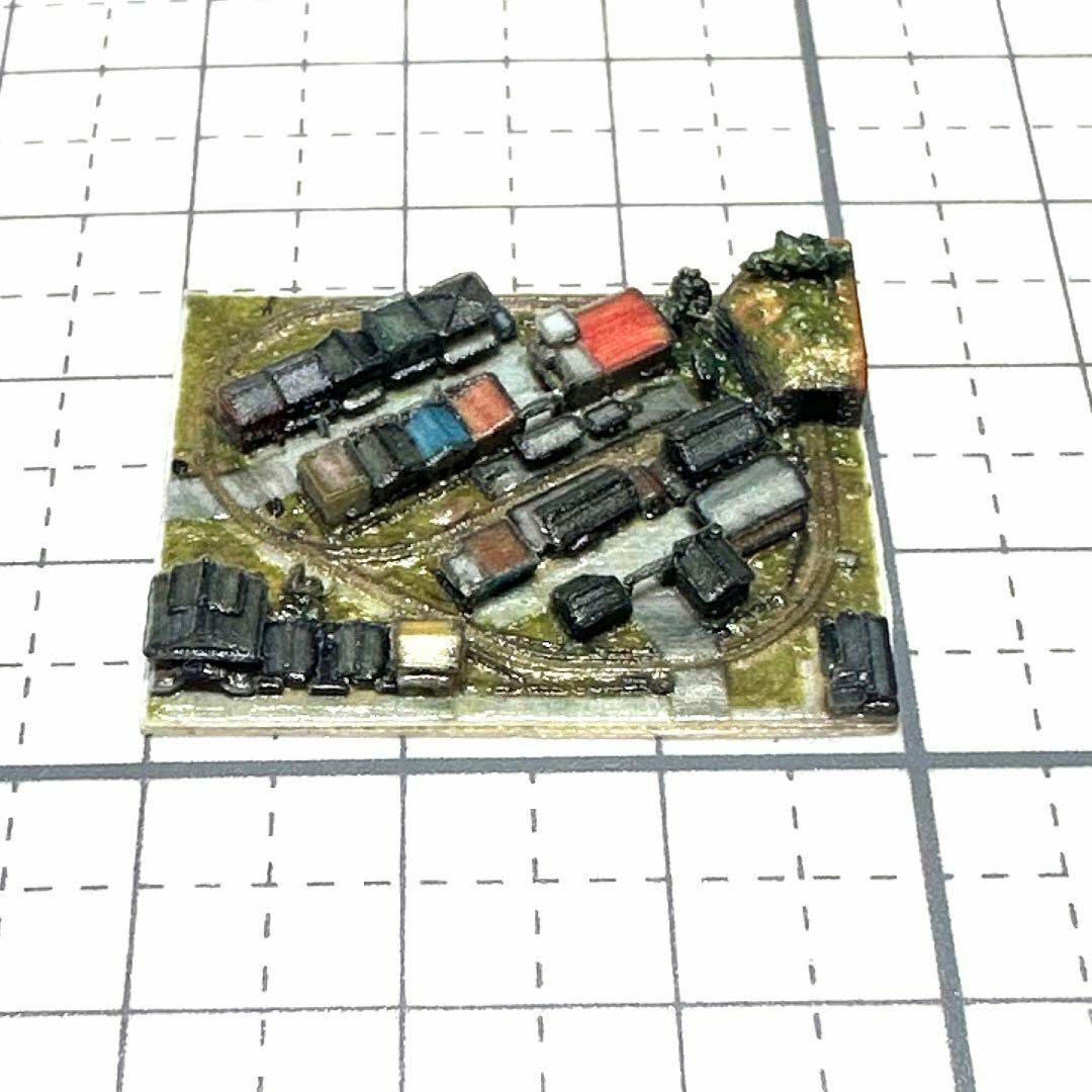 横幅3cm ミニチュア　ミニミニ鉄道模型　ジオラマ　フィギュア　1/64より大 Nゲージより小　レイアウト　昭和レトロ