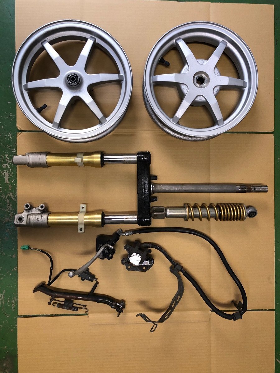 16□/Zク4927 SUZUKI ZZ CA1PB フロントフォーク ステム 前後 16□/Zク4927 SUZUKI ZZ CA1PB フロントフォーク ステム 前後