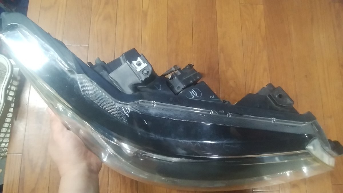 U#000 オデッセイ DBA-RC1 2014年 純正右キセノンヘッドライト HID 個人宅宛不可