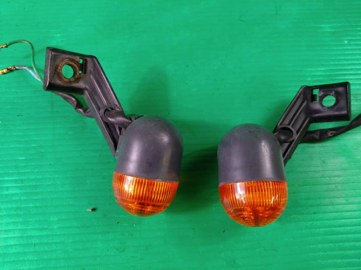 60 1FL Honda ZOOK Zook AF26 передний указатель поворота левый и правый в комплекте б/у ② 20250328 60 1FL Honda ZOOK Zook AF26 передний указатель поворота левый и правый в комплекте б/у ② 20250328