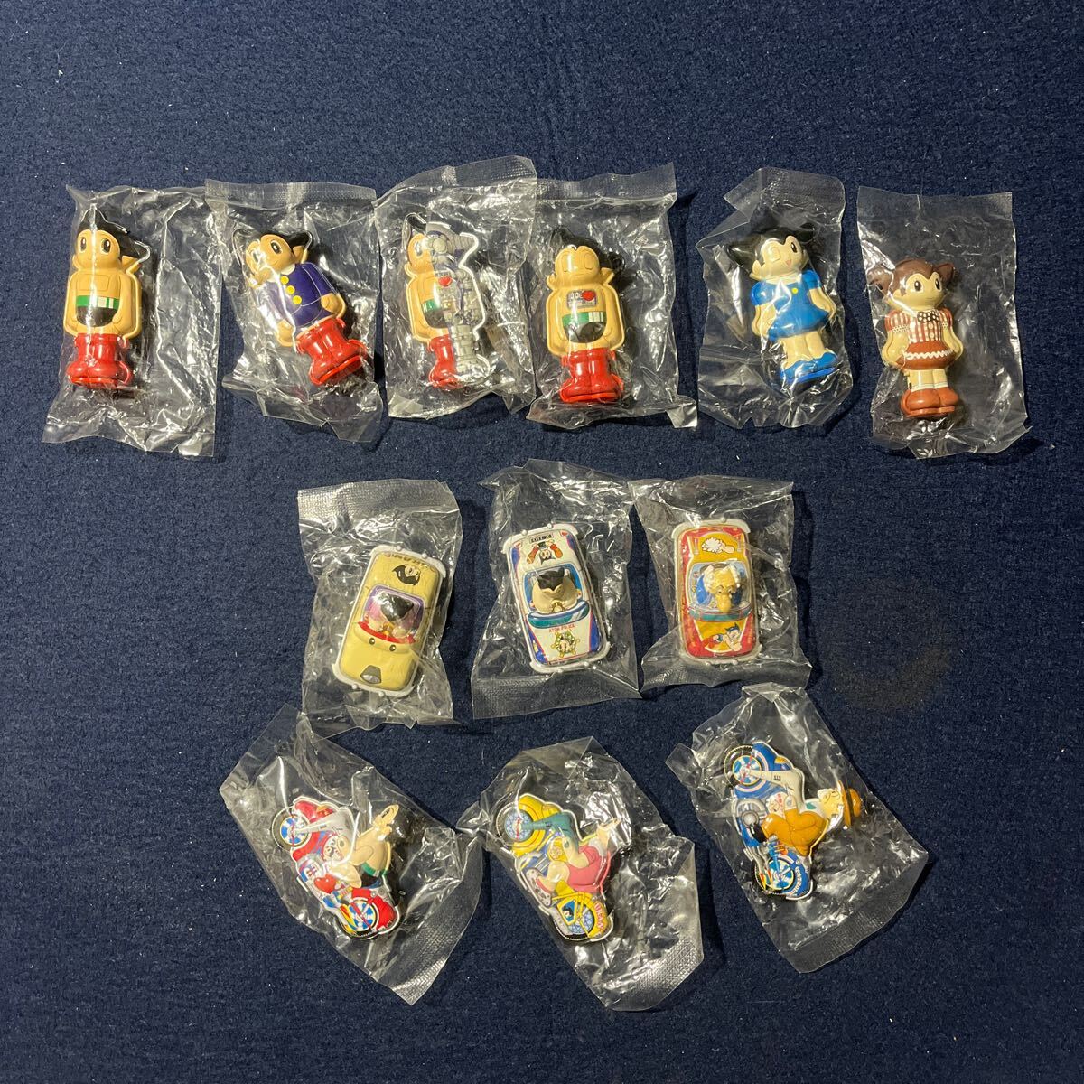 未開封品》当時物 Meiji 明治製菓 ブリキ 鉄腕アトム 12点セット 未開封品》当時物 Meiji 明治製菓 ブリキ 鉄腕アトム 12点セット