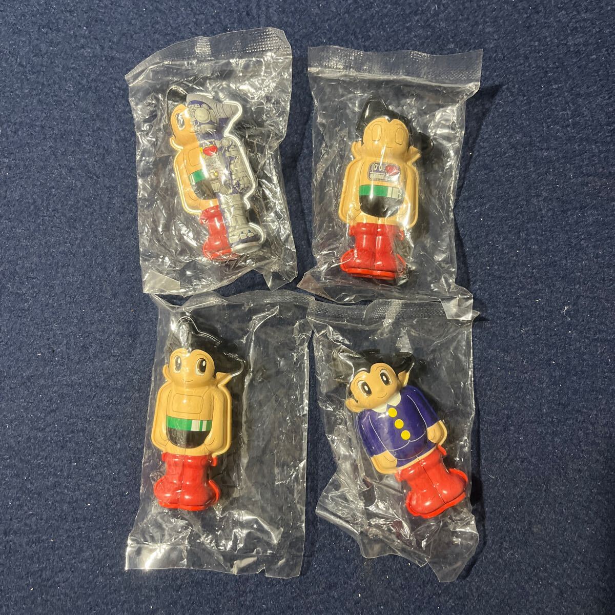 未開封品》当時物 Meiji 明治製菓 ブリキ 鉄腕アトム 12点セット 未開封品》当時物 Meiji 明治製菓 ブリキ 鉄腕アトム 12点セット