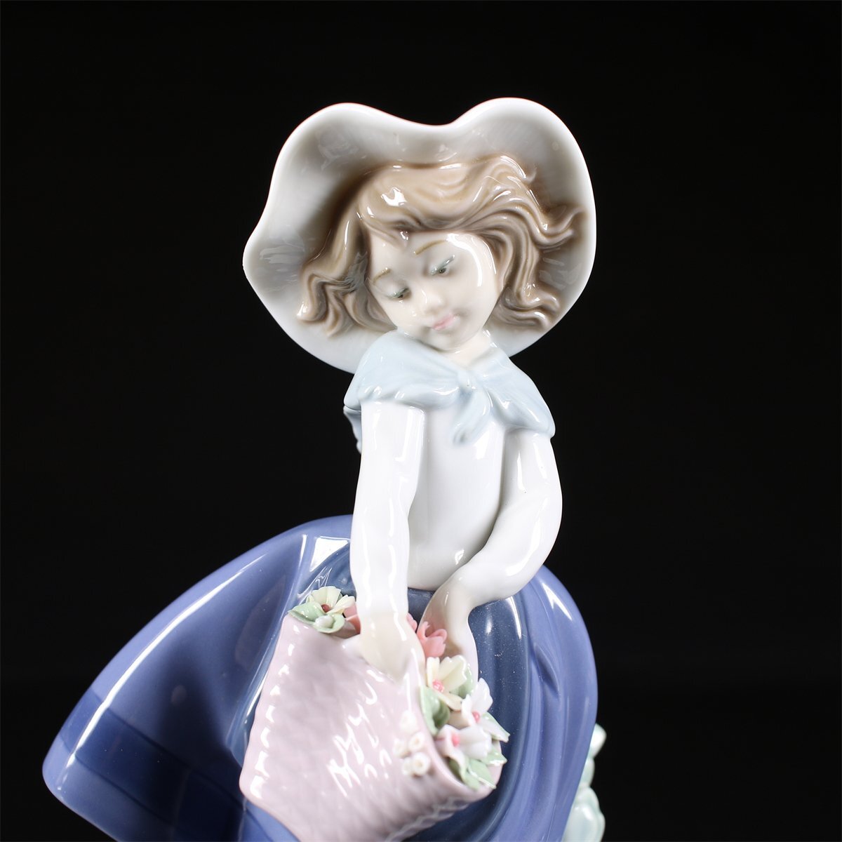 肌触りがいい リアドロ人形 M32-3 花籠抱く女の子 工芸品 - 工芸品 肌触りがいい リアドロ人形 M32-3 花籠抱く女の子 工芸品 - 工芸品