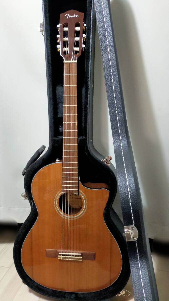 Fender エレガットギター CN-140SCE ハードケース付 ★ フェンダー クラシックギター チューナー内蔵 ナイロン弦