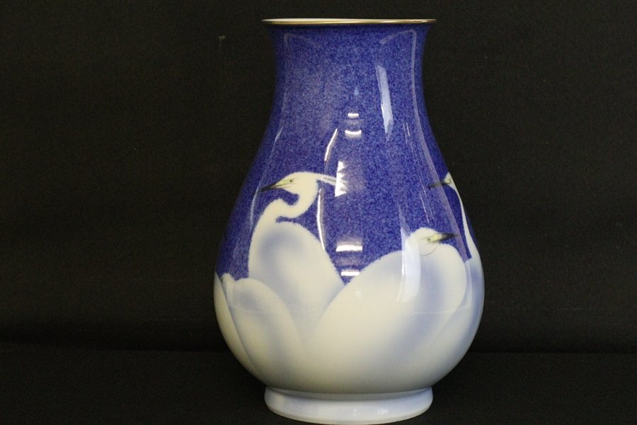 TB526宮内庁御用達 深川製磁 花瓶 高さ約25cm◇有田/白鷺/鳥 TB526宮内庁御用達 深川製磁 花瓶 高さ約25cm◇有田/白鷺/鳥