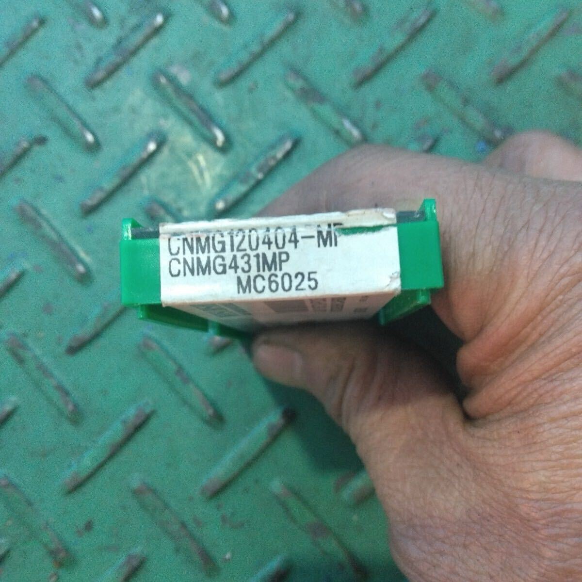 u524 Mitsubishi карбид chip CNMG120404-MP * фотография судить пожалуйста 
