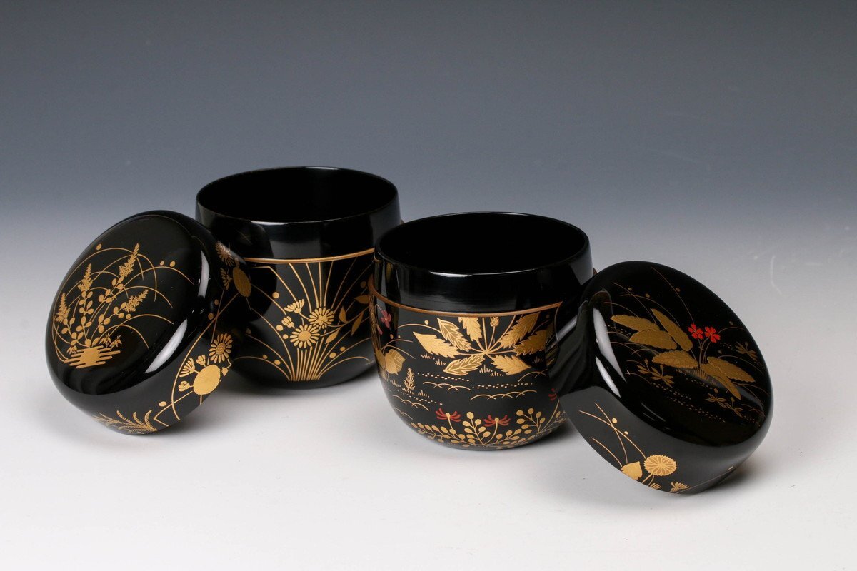 SAG】蒔絵師 奥津一心斎 塗師 岡本陽斎 春野棗 秋野棗 一双 共箱 SAG】蒔絵師 奥津一心斎 塗師 岡本陽斎 春野棗 秋野棗 一双 共箱