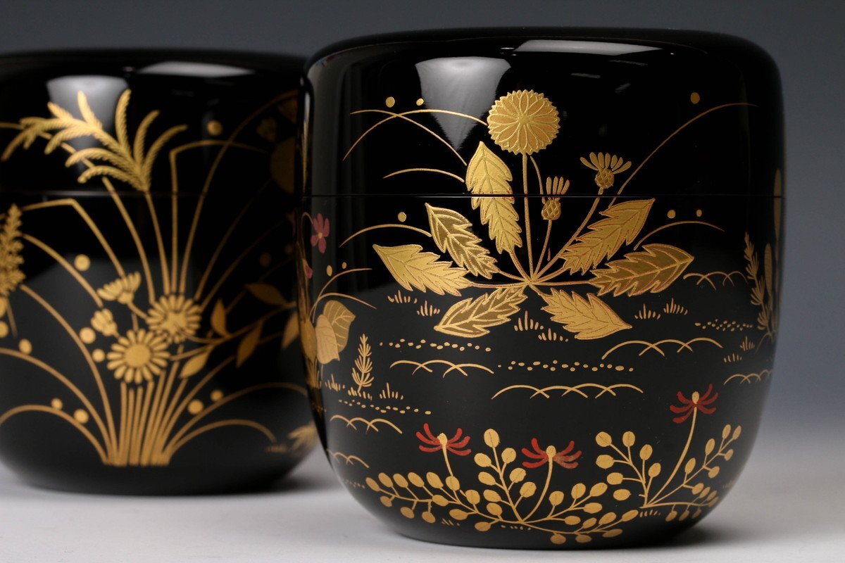 SAG】蒔絵師 奥津一心斎 塗師 岡本陽斎 春野棗 秋野棗 一双 共箱 SAG】蒔絵師 奥津一心斎 塗師 岡本陽斎 春野棗 秋野棗 一双 共箱