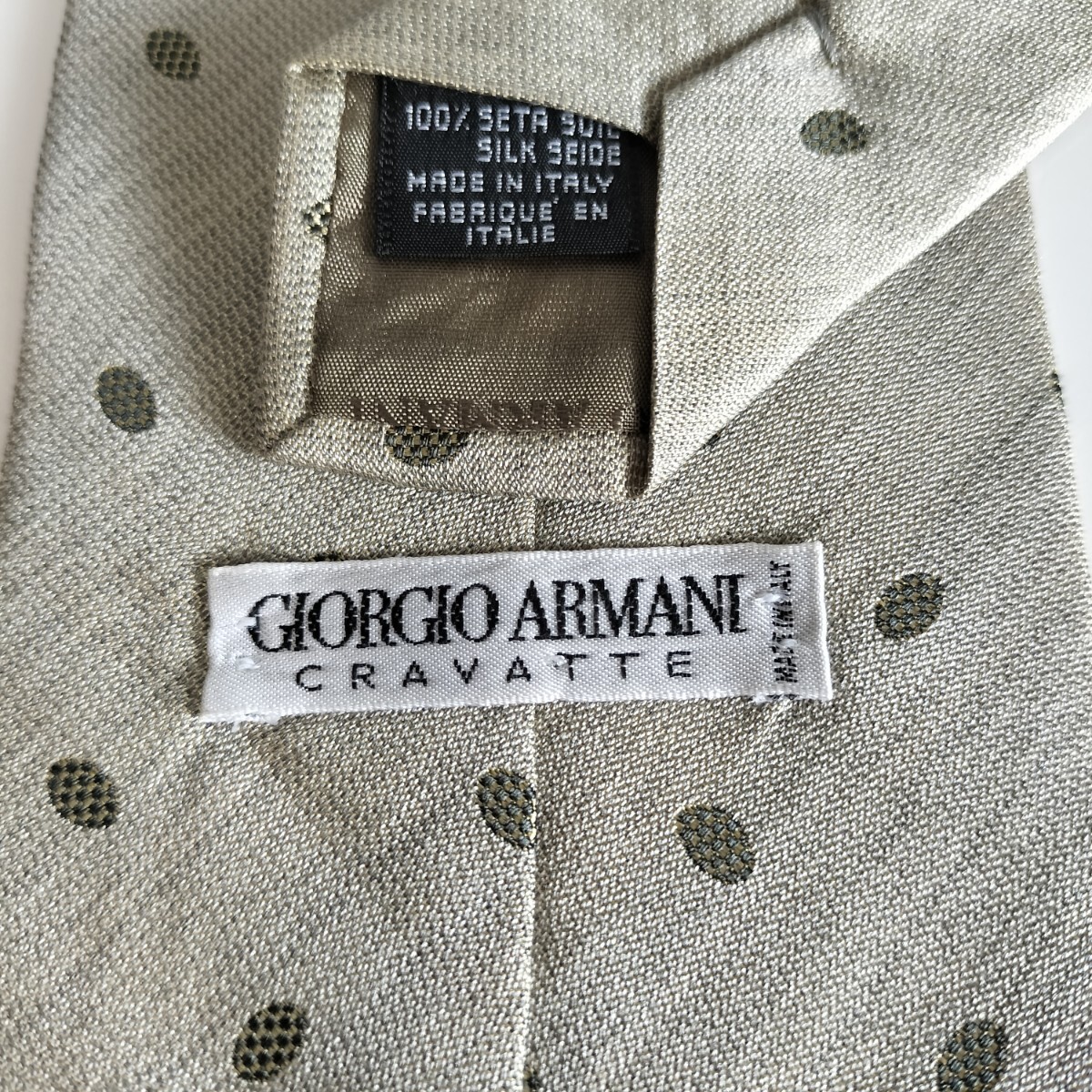 GIORGIO ARMANI(ジョルジオアルマーニ)グレー薄緑ドットネクタイ
