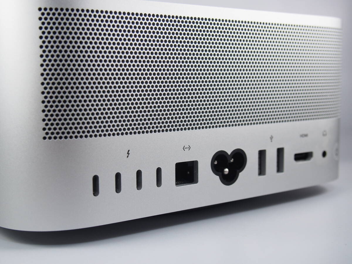 再出品です【美品です】Mac Studio M1 Max(メモリ32GB ハード1TB 再出品です【美品です】Mac Studio M1 Max(メモリ32GB ハード1TB