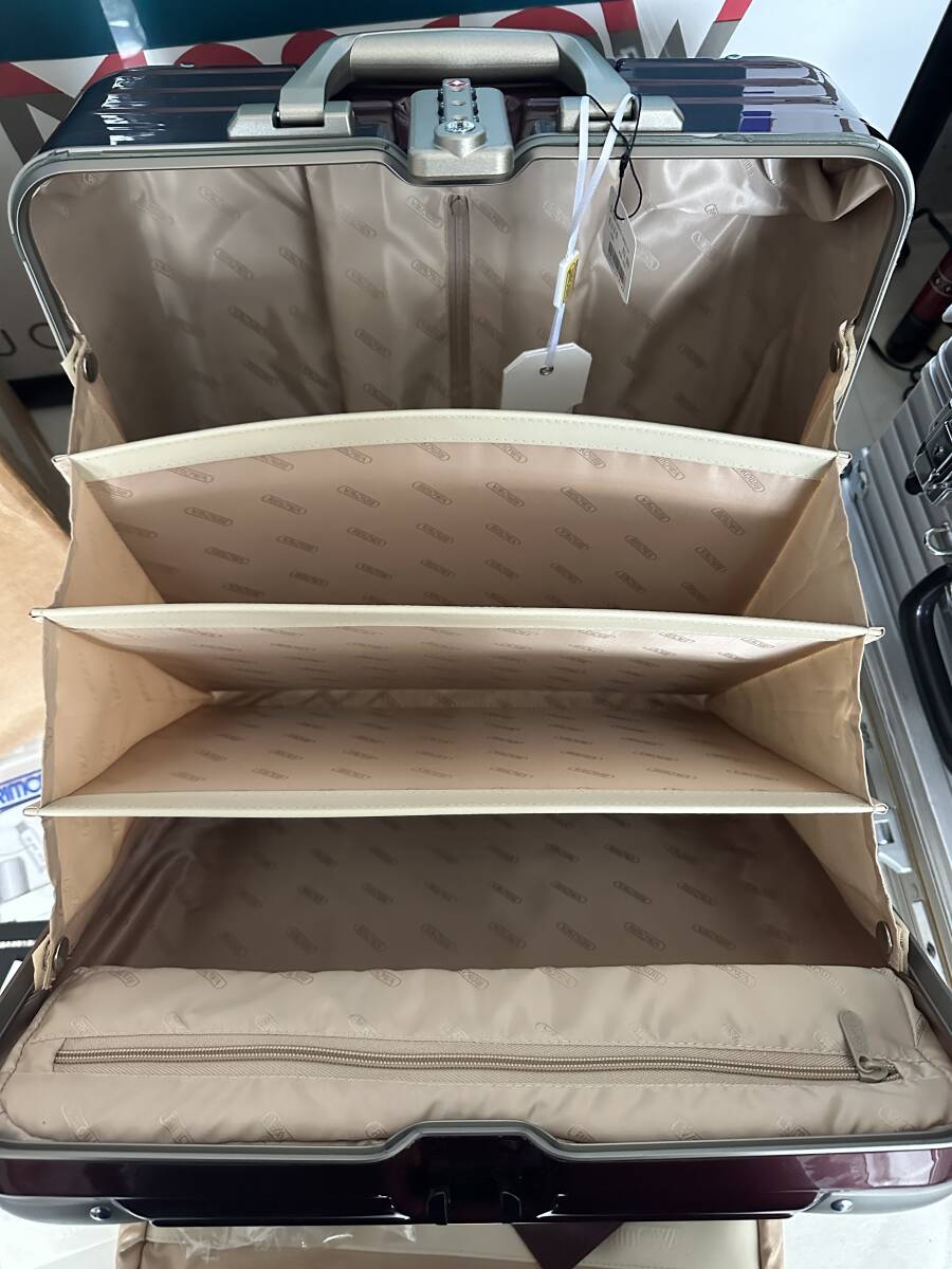 即決/即納】 新品未使用・保管品 付属品完備 RIMOWA リモワ 即決/即納】 新品未使用・保管品 付属品完備 RIMOWA リモワ