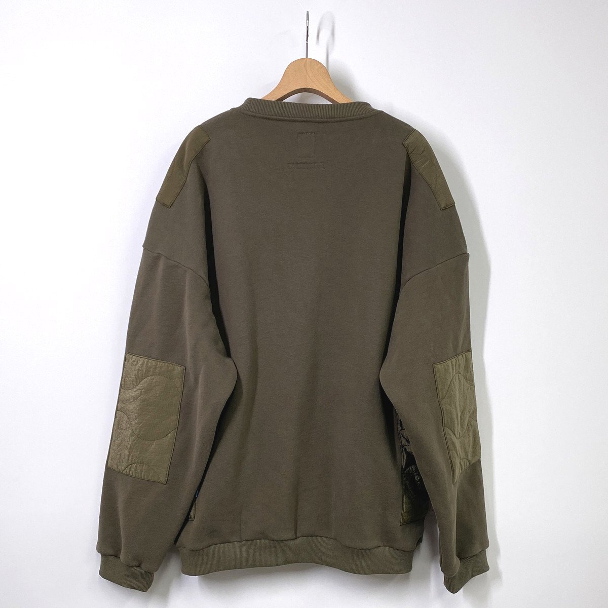 【24AW】Liberaiders リベレイダース キルテッドポケット スウェット L カーキ オリーブ トレーナー EA1165_画像2