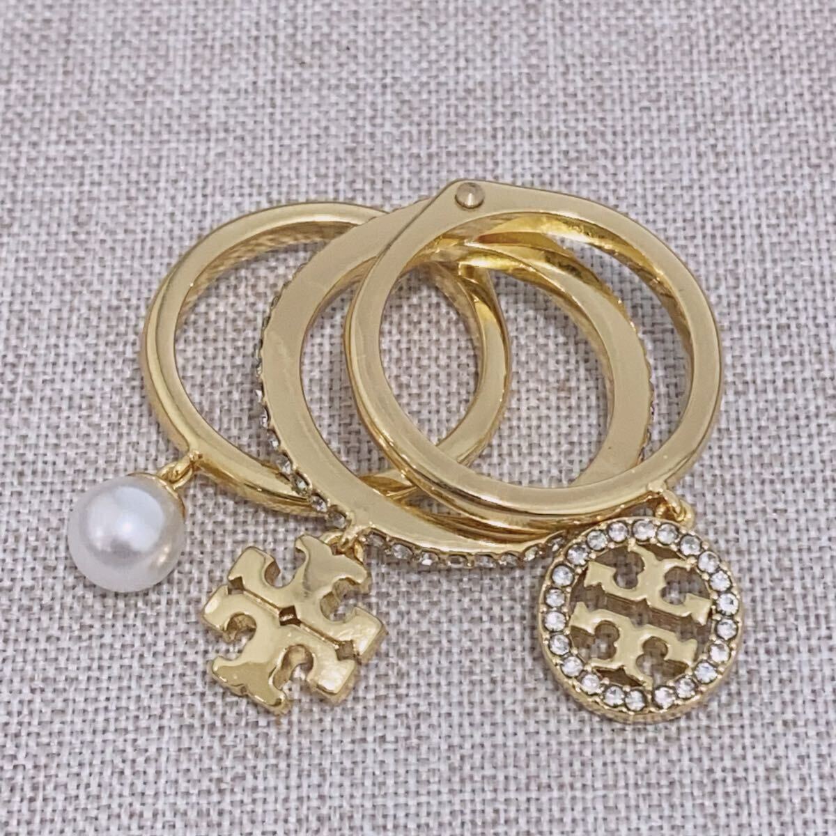 新品未使用 Tory Burch トリーバーチ ロゴ 3連 リング 指輪 US6