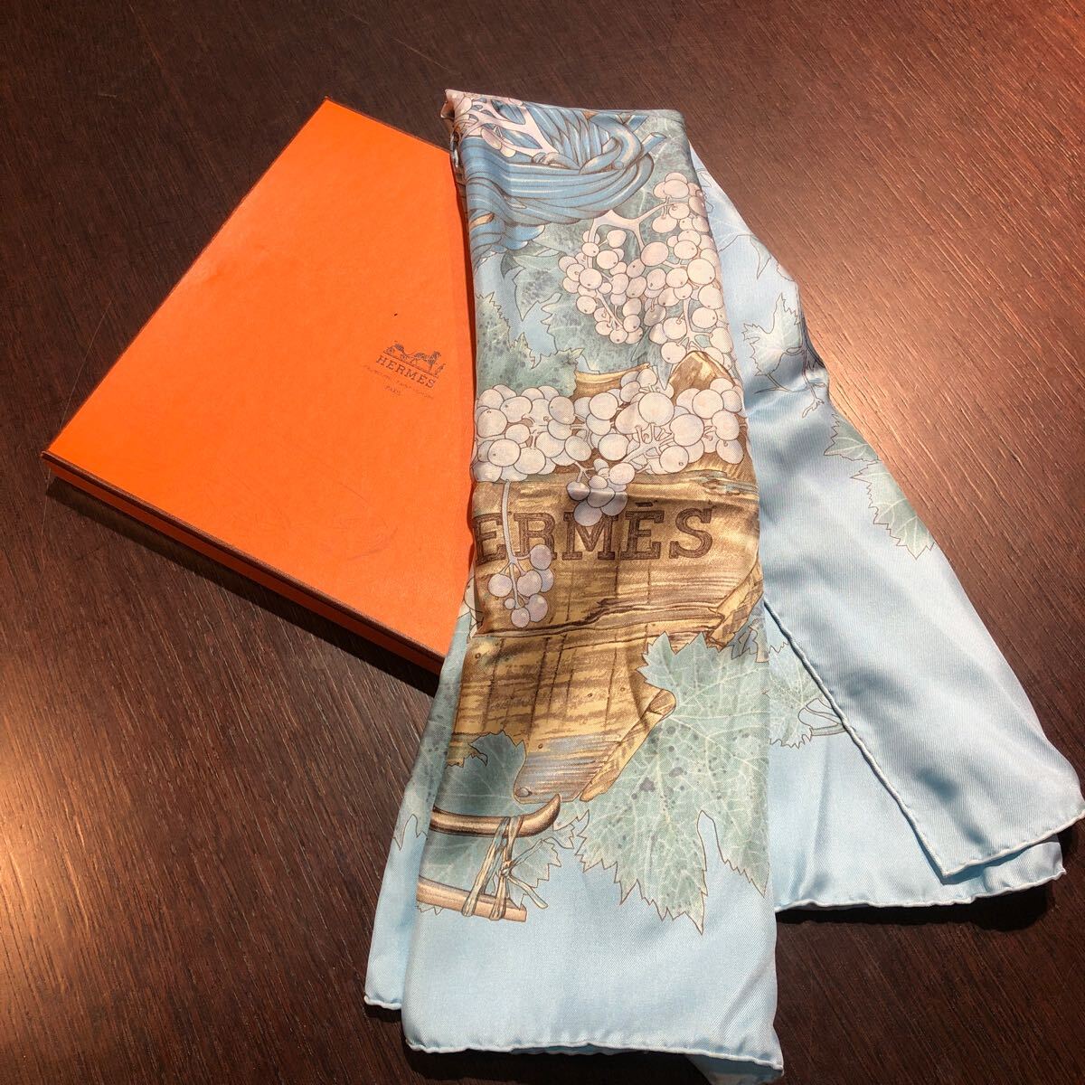 HERMES エルメス カレ90 大判スカーフ スカーフ シルクスカーフ HERMES エルメス カレ90 大判スカーフ スカーフ シルクスカーフ
