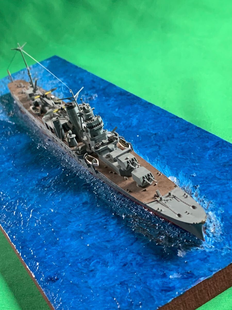 【涂裝完成品】タミヤ 1/700 ウォーターラインシリーズ No.314 日本海軍 軽巡洋艦 阿賀野 阿賀野型の1番艦【波ベース付き】軍艦