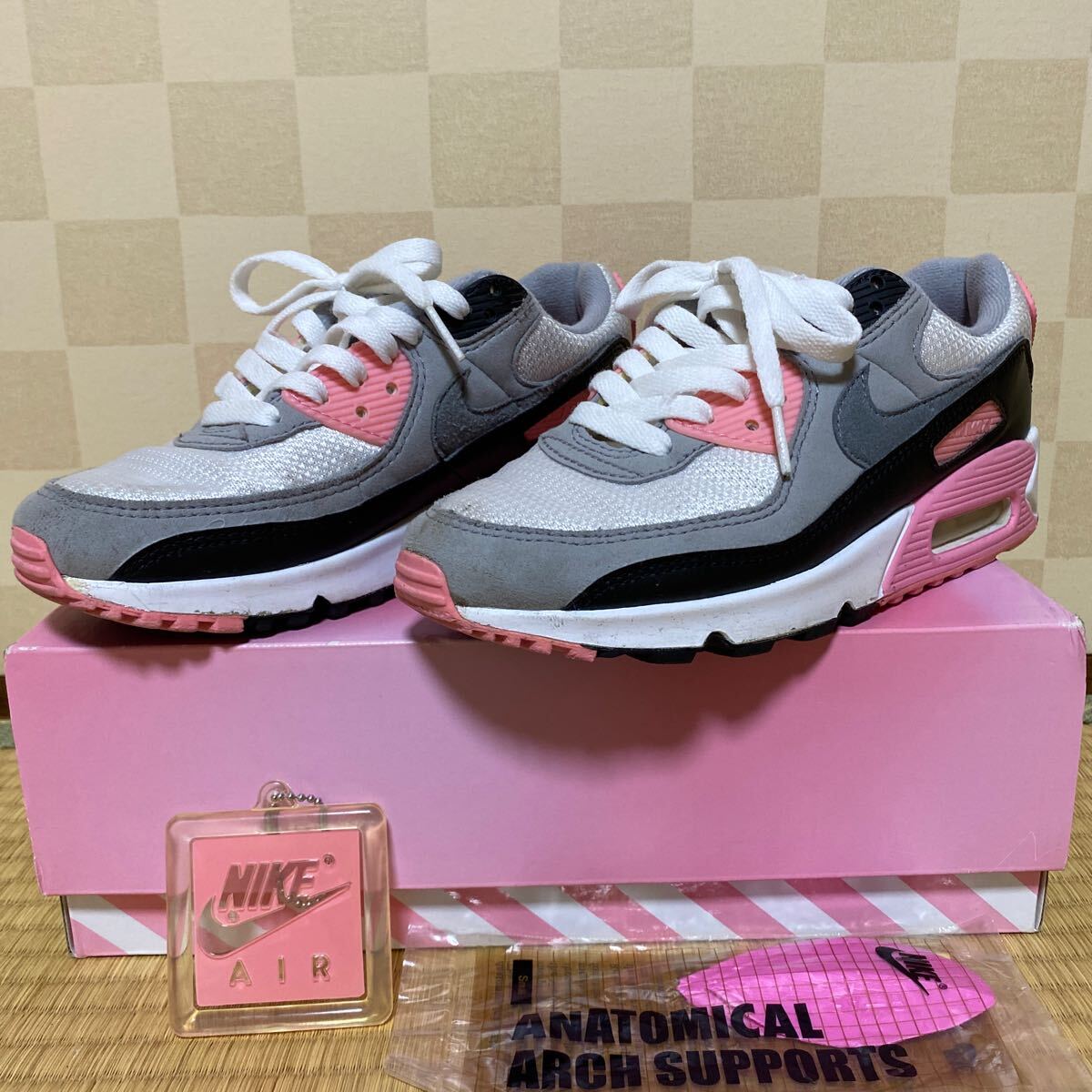値下げ ナイキ エアマックス 90 NIKE AIR MAX 90 中古品 24.5 cm 値下げ ナイキ エアマックス 90 NIKE AIR MAX 90 中古品 24.5 cm
