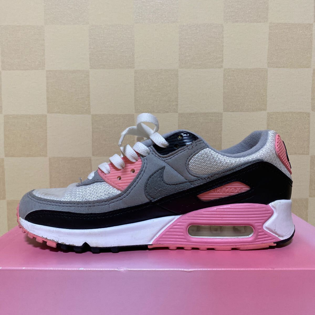 値下げ ナイキ エアマックス 90 NIKE AIR MAX 90 中古品 24.5 cm 値下げ ナイキ エアマックス 90 NIKE AIR MAX 90 中古品 24.5 cm