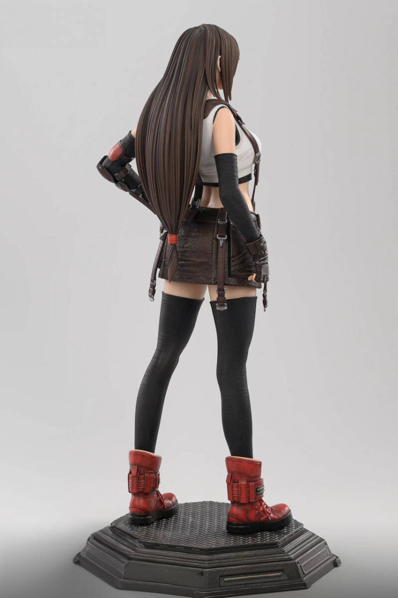 FFVII ティファ・ロックハート 1/3スケール 56cm 完成塗装済み FFVII ティファ・ロックハート 1/3スケール 56cm 完成塗装済み