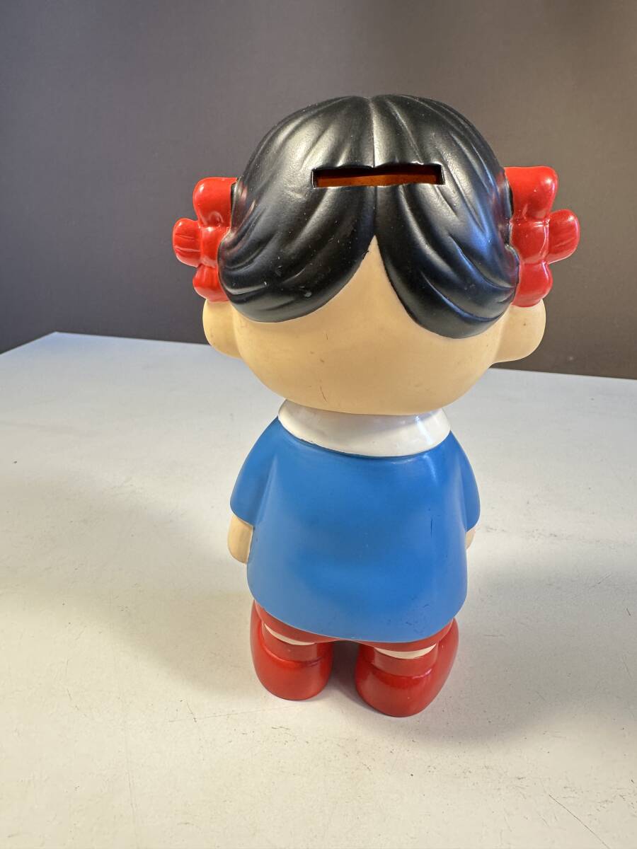 不二家 ペコちゃん 園児服/ソフビ人形/貯金箱/全長18㎝ - その他 不二家 ペコちゃん 園児服/ソフビ人形/貯金箱/全長18㎝ - その他