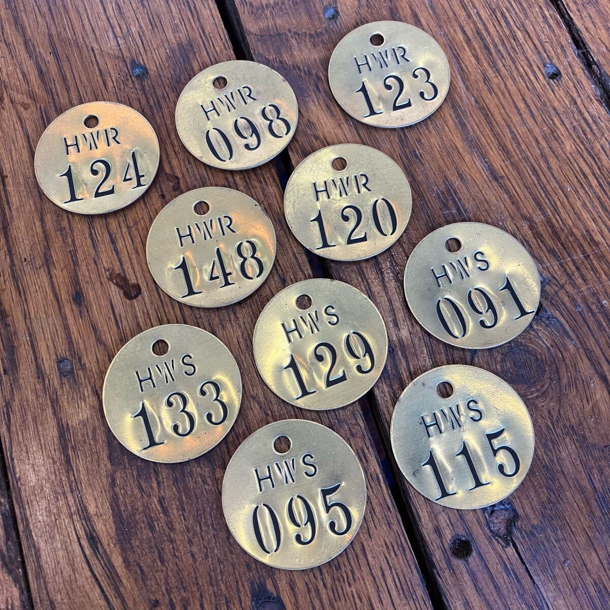ブラスタグ ナンバープレート ロゴ入り 真鍮 プレート 店舗什器 アンティーク 古着 US 店舗什器 古道 vintage 10枚set