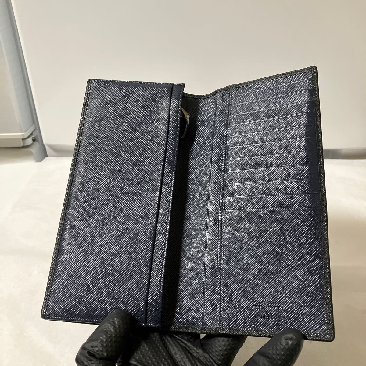 良品】 PRADA プラダ 長財布 折り財布 サフィアーノ レザー 良品】 PRADA プラダ 長財布 折り財布 サフィアーノ レザー