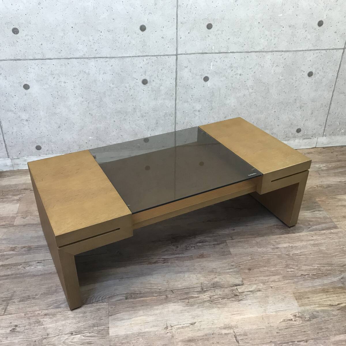 最終価格【直接引取り可】karimoku カリモク センターテーブル ガラストップ W1050×D500×H350 木制ローテーブル I0228-1　　