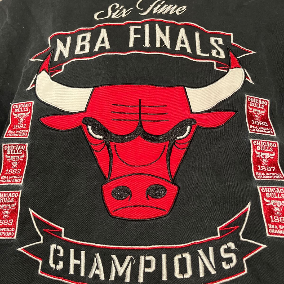 激レア◎90s NBA シカゴブルズ 刺繍入り スタジャン ジャケット 激レア◎90s NBA シカゴブルズ 刺繍入り スタジャン ジャケット