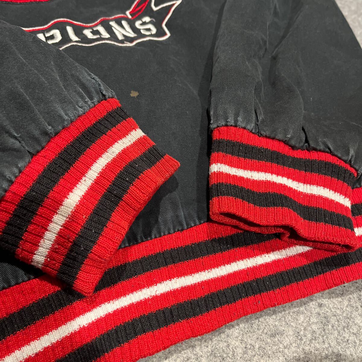 激レア◎90s NBA シカゴブルズ 刺繍入り スタジャン ジャケット 激レア◎90s NBA シカゴブルズ 刺繍入り スタジャン ジャケット
