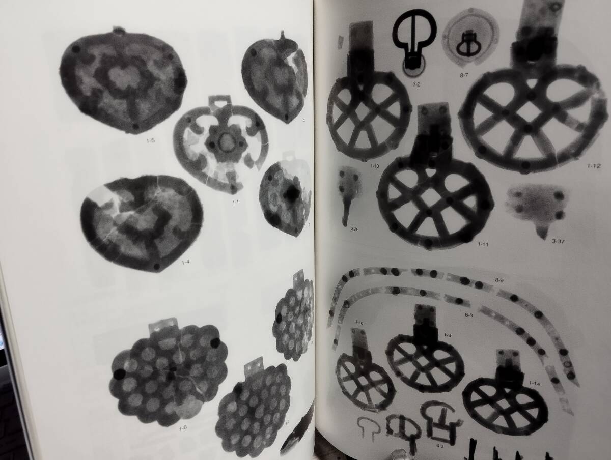 金鈴塚古墳研究　第2号　金鈴塚古墳出土馬具の研究　金鈴塚古墳出土馬具の復元と模型馬の製作　木更津市郷土博物館発行_画像7