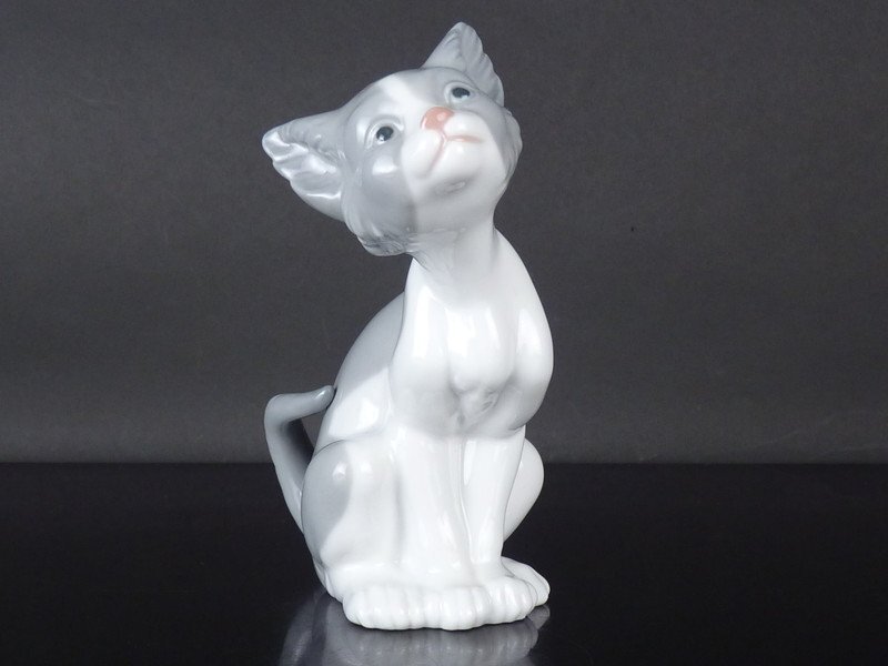 扇屋】 リヤドロ「ごはんをちょうだい」高さ 約14cm 幅 約12cm 扇屋】 リヤドロ「ごはんをちょうだい」高さ 約14cm 幅 約12cm