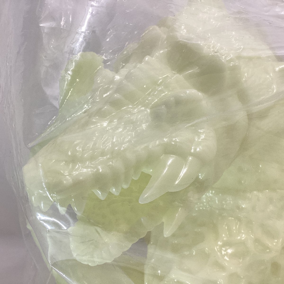 Yahoo!オークション - 未開封 マルサン 世紀の大怪獣 ビオランテ